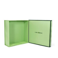 Green rigid foable box with lid off - Image 5