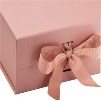 Pink callapsible paper box with ribbon closure - Image 5
